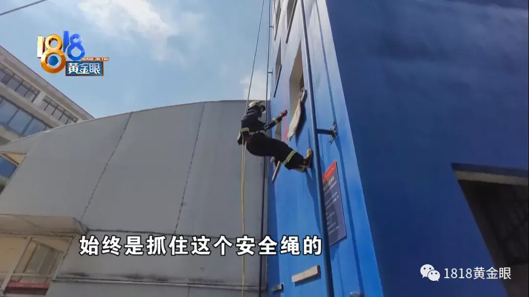挂钩攀登梯消防技巧图片_挂钩攀登梯消防技巧视频_消防攀登挂钩梯的技巧