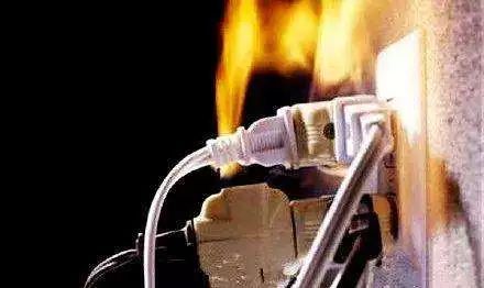 消防安全全国一等奖的画_消防安全全国消防日手抄报_全国消防安全日